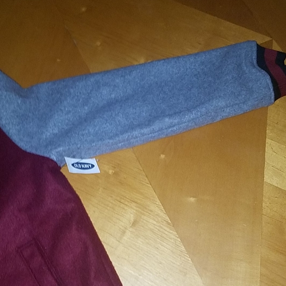 Old Navy Sweater - Picture 3 of 4